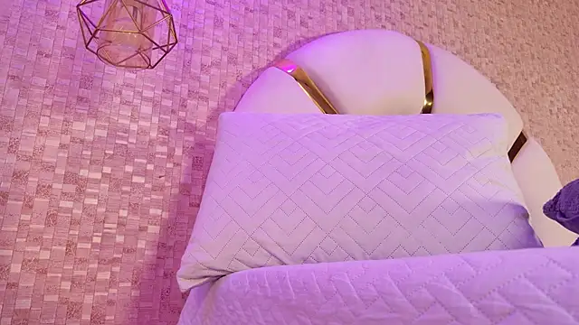 Caroline palmerr online show from April 14, 3:12 am