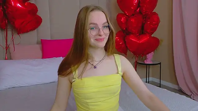 MadisonSmitt online show from February 18, 5:14 am