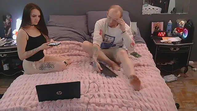 Snapshot of Donster907 chatting on February 20, 10:27 am Donster907 online show from February 20, 10:27 am