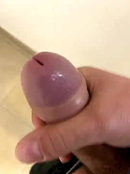 Snapshot of Rober2709 chatting on November 15, 9:00 pm Rober2709 online show from November 15, 9:00 pm