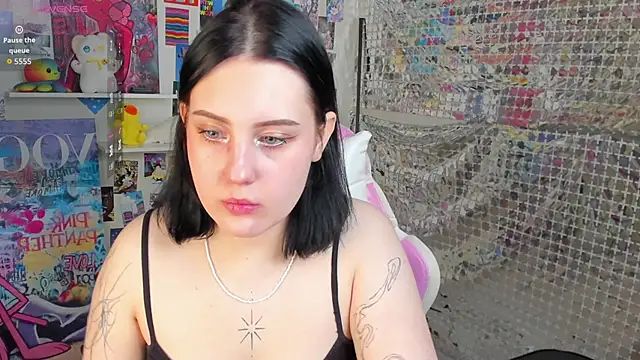 hey tessa online show from November 25, 11:10 am