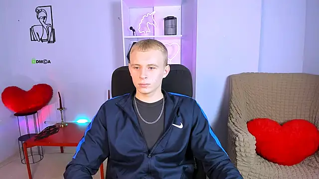 Snapshot of rafael_bien chatting on November 21, 6:56 am rafael bien online show from November 21, 6:56 am