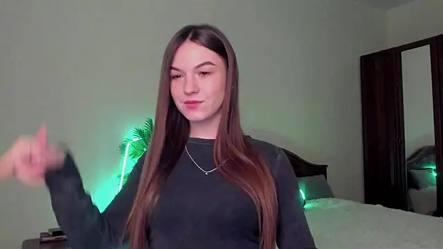 luna lust 212 online show from February 7, 4:16 am