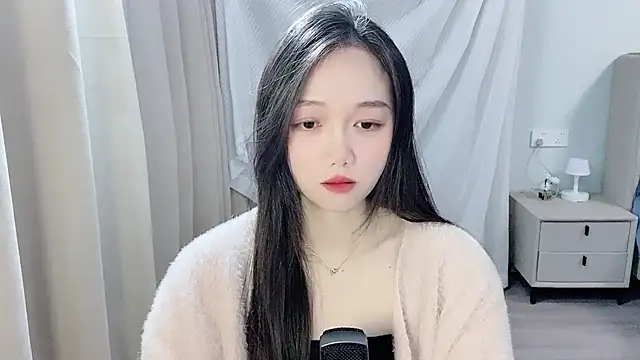 BoiI2u online show from December 17, 3:18 pm