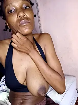 Beverlygurlx6 online show from March 13, 1:34 am