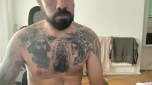 TattedUpSir online show from November 12, 2:39 pm