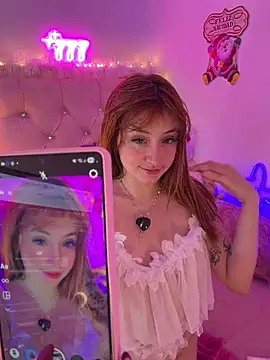 Teenjenn  online show from December 3, 12:29 am