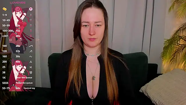 EmmaBloomm online show from April 1, 10:18 pm