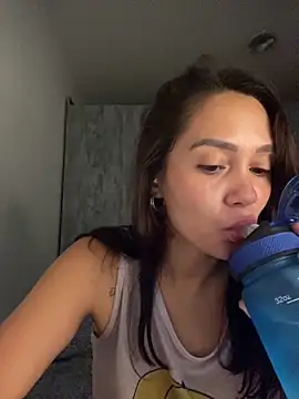 carolsapequinha online show from April 9, 10:20 am