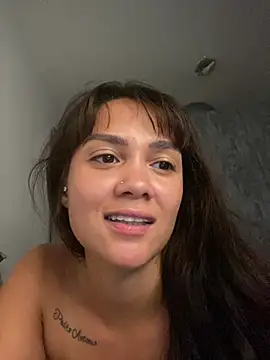 carolsapequinha online show from April 14, 3:40 pm