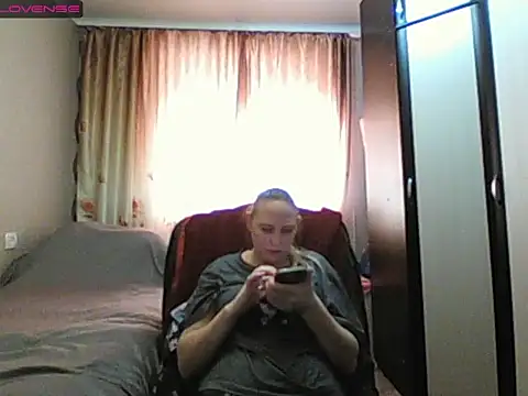 JenniDeep online show from February 15, 5:48 am