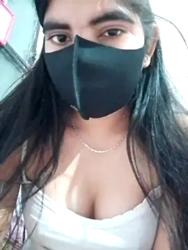 isha sharma2002 online show from December 22, 12:46 pm