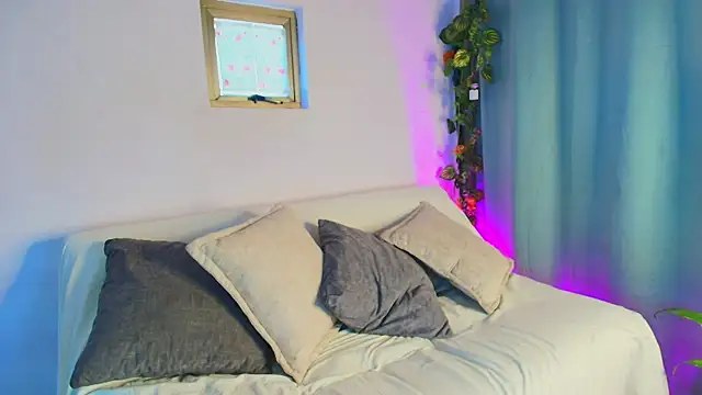 Snapshot of lizzy_kane chatting on December 3, 8:07 pm lizzy kane online show from December 3, 8:07 pm