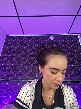 MelanyyJhonson15 online show from June 27, 9:09 pm