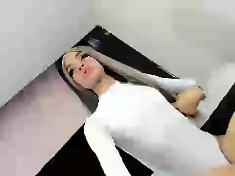 TAYLOR S7 online show from November 29, 1:25 pm