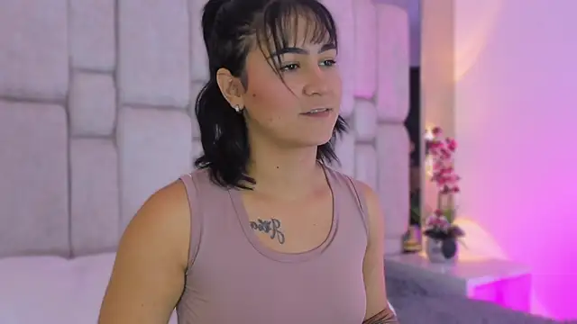 SnakeMuse online show from November 30, 4:05 am