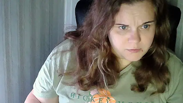 HollyXXEva online show from November 24, 12:32 am