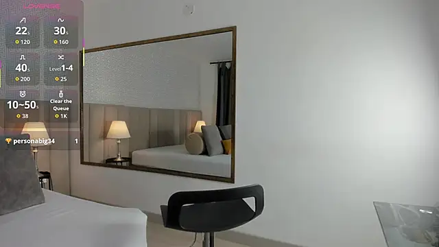 Sasha Wolff online show from November 26, 11:17 pm