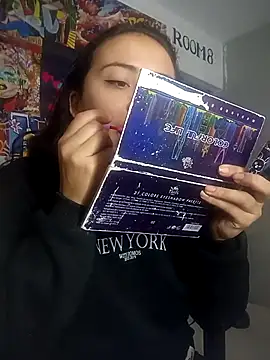 Snapshot of Ary_Rosse- chatting on November 21, 9:08 am Ary Rosse- online show from November 21, 9:08 am