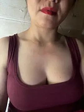 Diana-sexyy online show from April 7, 1:44 pm