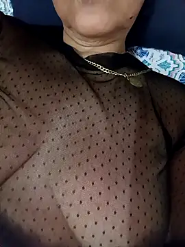 Snapshot of Kasandraloves chatting on December 3, 4:53 am Kasandraloves online show from December 3, 4:53 am