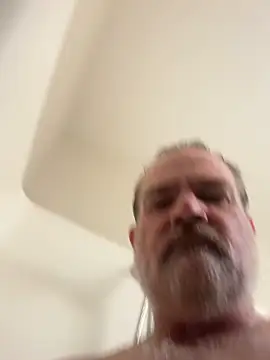 Snapshot of yourdream6969 chatting on November 15, 8:11 am yourdream6969 online show from November 15, 8:11 am