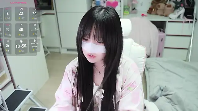 kimhyeona2005 online show from May 9, 11:26 am