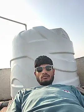 Ritik143jhil online show from February 6, 11:13 am