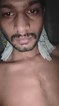 Snapshot of Ritik143jhil chatting on May 28, 7:33 pm Ritik143jhil online show from May 28, 7:33 pm