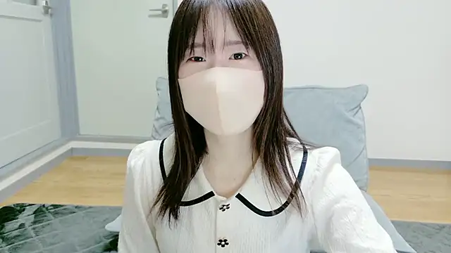 Snapshot of akane_room chatting on December 21, 1:13 am akane room online show from December 21, 1:13 am