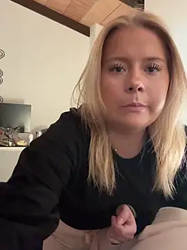 Sandraxoxox online show from November 23, 9:14 pm