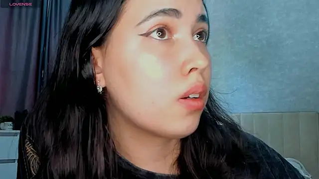 Snapshot of Diara_1an chatting on May 5, 7:38 am Diara 1an online show from May 5, 7:38 am