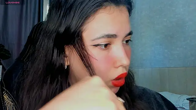 Snapshot of Diara_1an chatting on May 6, 4:08 am Diara 1an online show from May 6, 4:08 am
