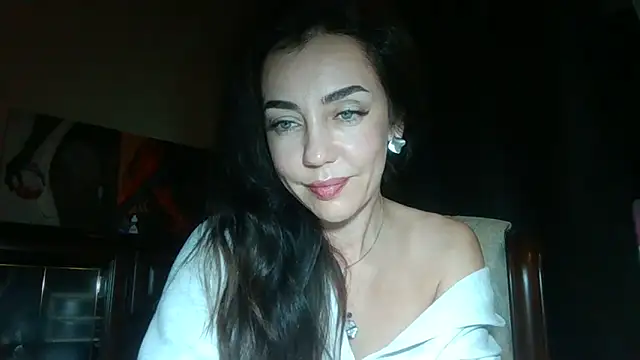 Snapshot of Fellaris chatting on November 15, 4:14 pm Fellaris online show from November 15, 4:14 pm