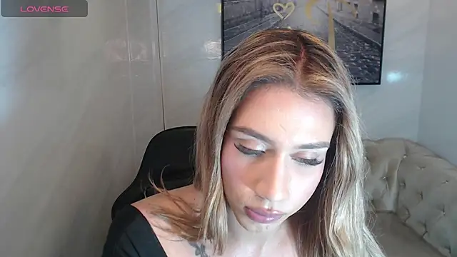 Evy Luxx v online show from June 3, 2:36 am