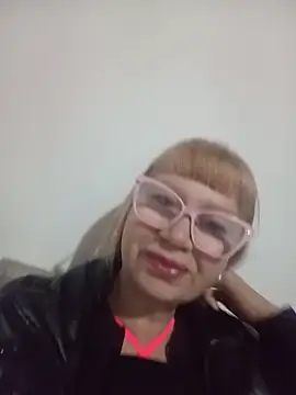 SexyMilf1211 online show from May 22, 11:27 am