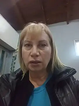 Snapshot of SexyMilf1211 chatting on July 18, 7:06 pm SexyMilf1211 online show from July 18, 7:06 pm