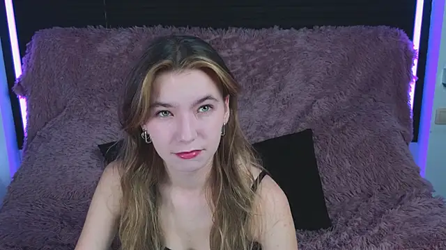 RochelCozzi online show from December 3, 5:11 pm