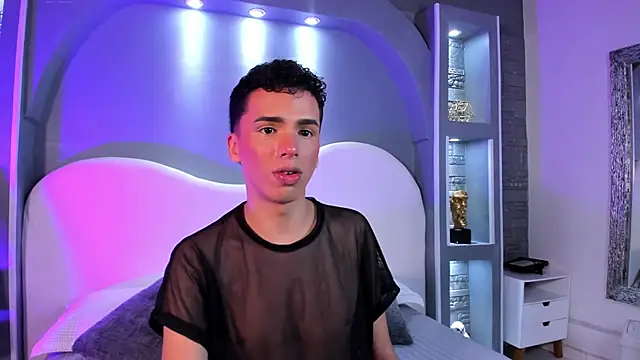 Snapshot of Seab_trooy chatting on February 26, 4:44 am Seab trooy online show from February 26, 4:44 am