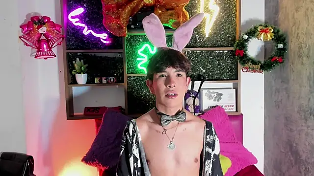 Angeldust19 online show from December 4, 3:05 am