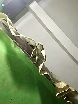 Snapshot of Mohni_bhabi chatting on November 30, 3:27 pm Mohni bhabi online show from November 30, 3:27 pm