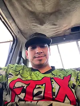 algila08 online show from March 24, 9:31 pm