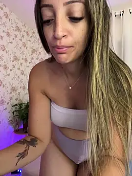 BelleRune online show from February 8, 10:18 am