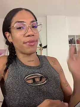  Larabbitxx online show from April 23, 5:26 pm