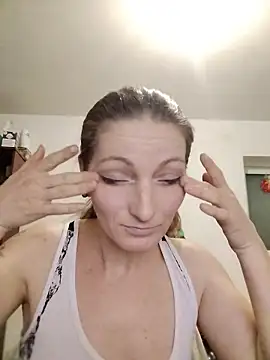 Snapshot of CrazyMaya39 chatting on January 8, 2:36 am CrazyMaya39 online show from January 8, 2:36 am