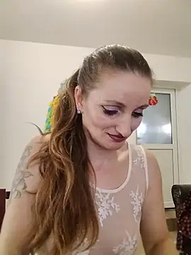 Snapshot of CrazyMaya39 chatting on January 14, 8:20 am CrazyMaya39 online show from January 14, 8:20 am