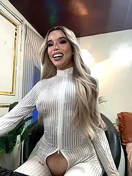  SandraHornball  online show from November 28, 11:18 pm