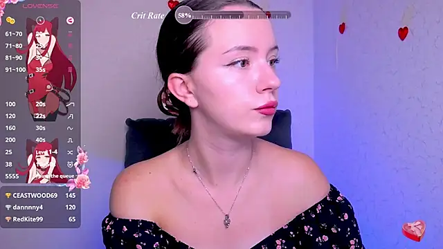 Snapshot of BellaVelure6767 chatting on August 9, 3:44 am BellaVelure6767 online show from August 9, 3:44 am