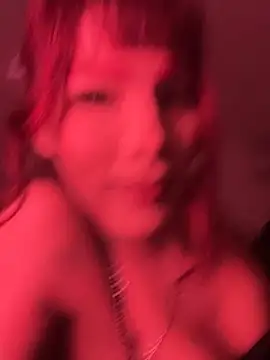 Snapshot of Blacktrinity chatting on November 15, 2:35 pm Blacktrinity online show from November 15, 2:35 pm