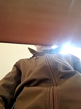 Gregorywhitelegs online show from April 3, 10:13 am